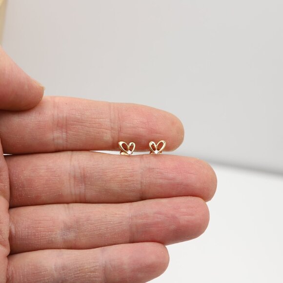 Cute Mini Size Lab Diamonds Heart Stud 14k Small Heart Earrings Screw Back - Picture 4 of 6